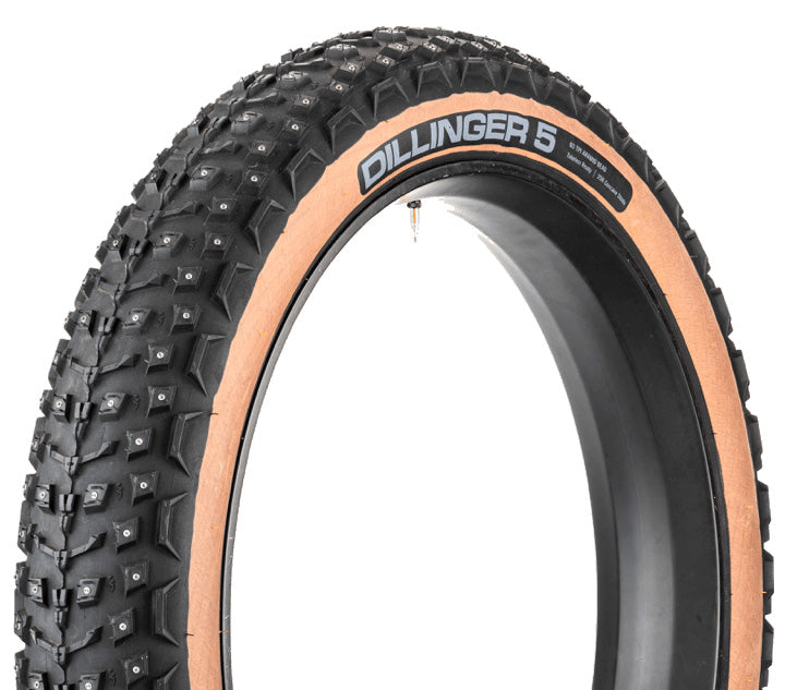 45NRTH Dillinger 5 Studded Folding 60tpi Tan Fat Tire 26 x 4.6 (117-559mm), studio front quarter view