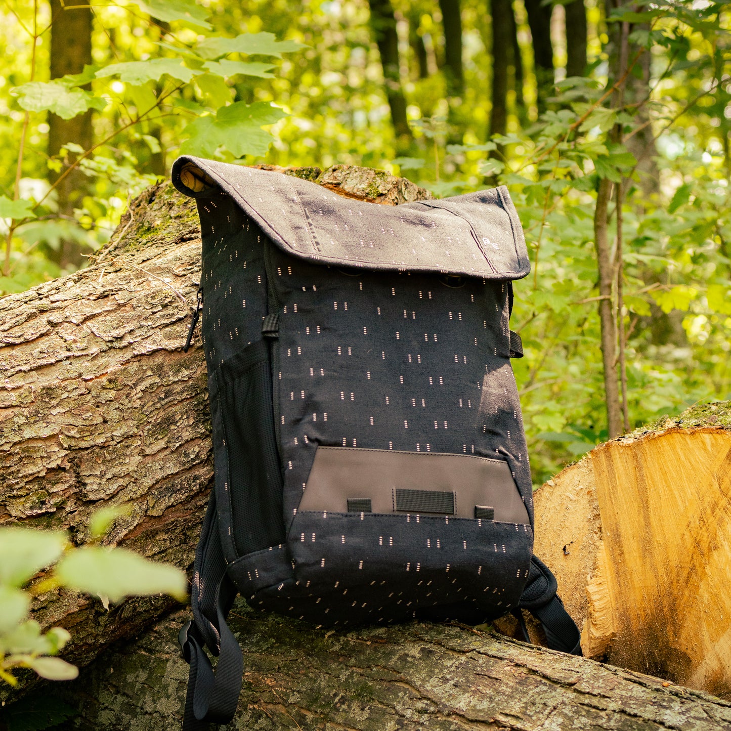 Po Campo Atria Backpack Black City Lights outdoor image side