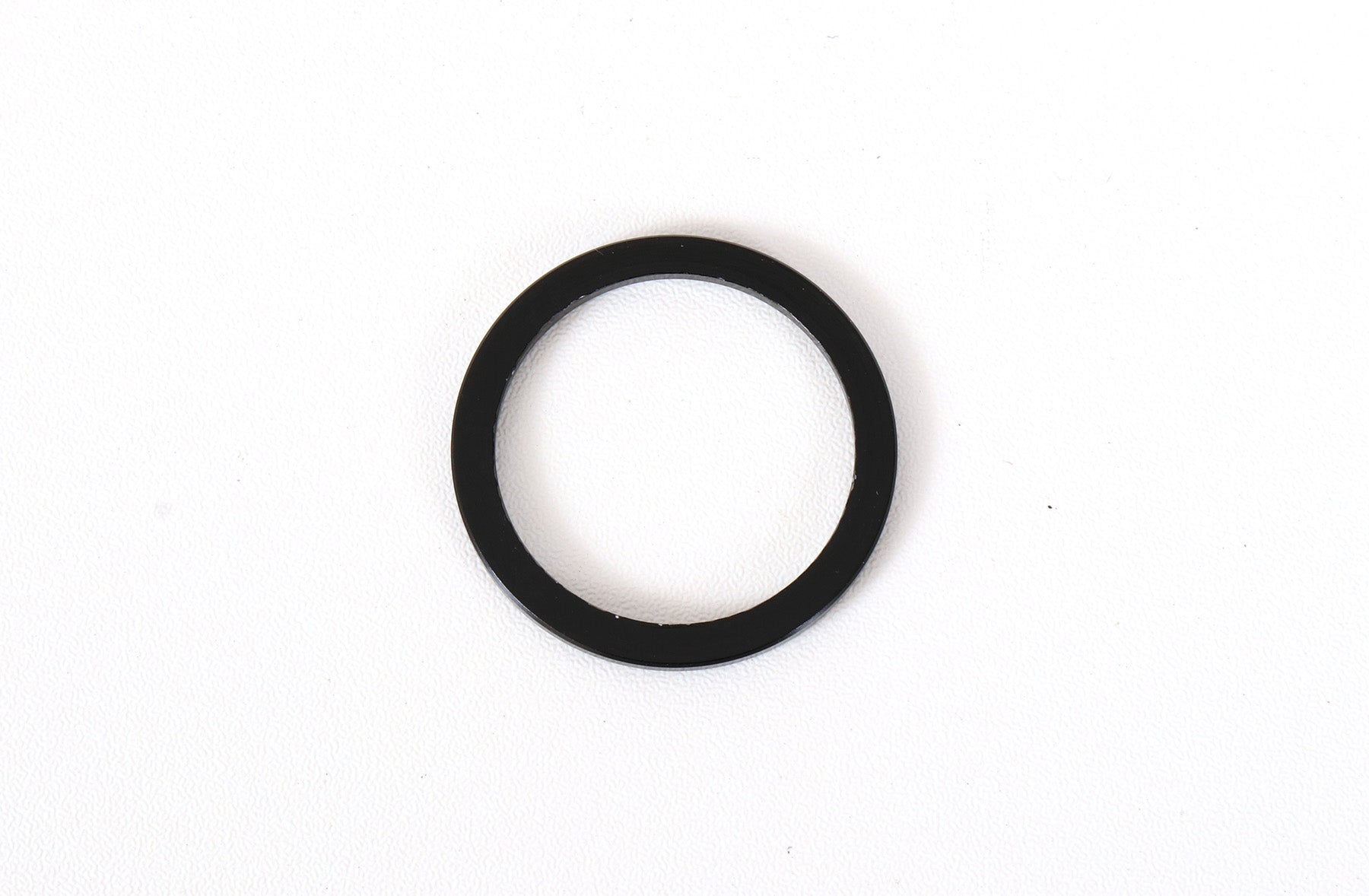 HP Velotechnik Spacer 1" Black 2 mm studio image