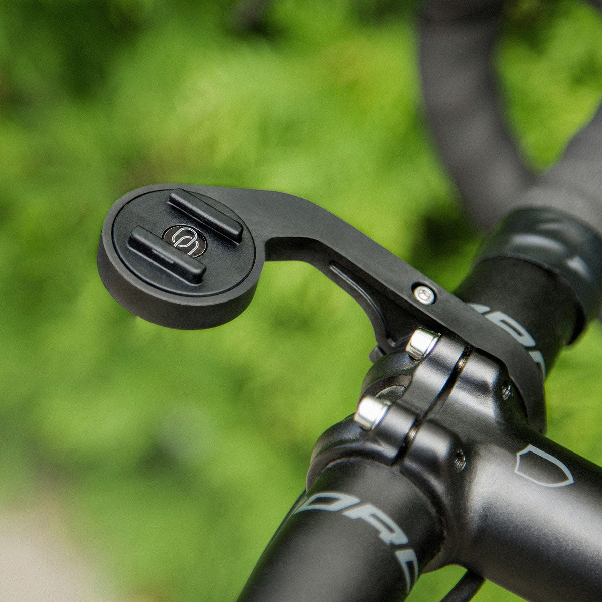 SP Connect Roadbike Bundle with Roadbike Mount and Universal Interface, mount view