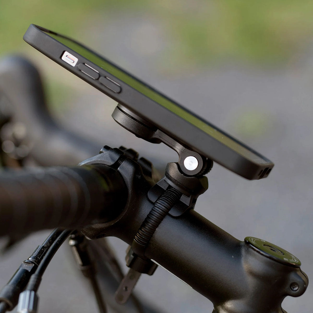 SP Universal Bike Mount, phone mounted view
