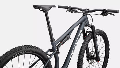 Specialized Chisel Comp Satin Metallic Deep Lake/ Gloss White, studio cockpit view