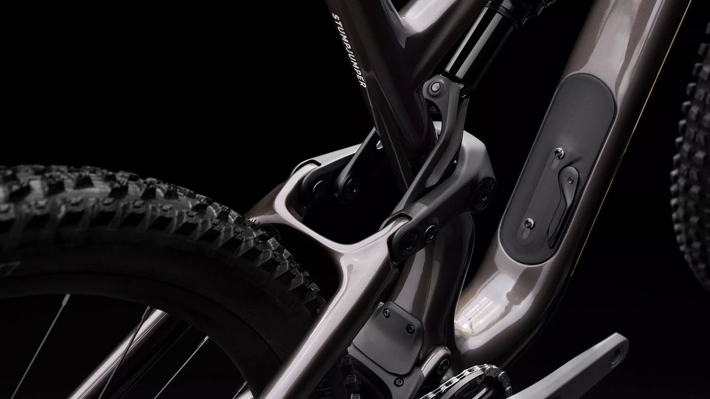 Specialized Stumpjumper 15 Comp Satin Burnt Gold/ Gunmetal, studio suspension detail view