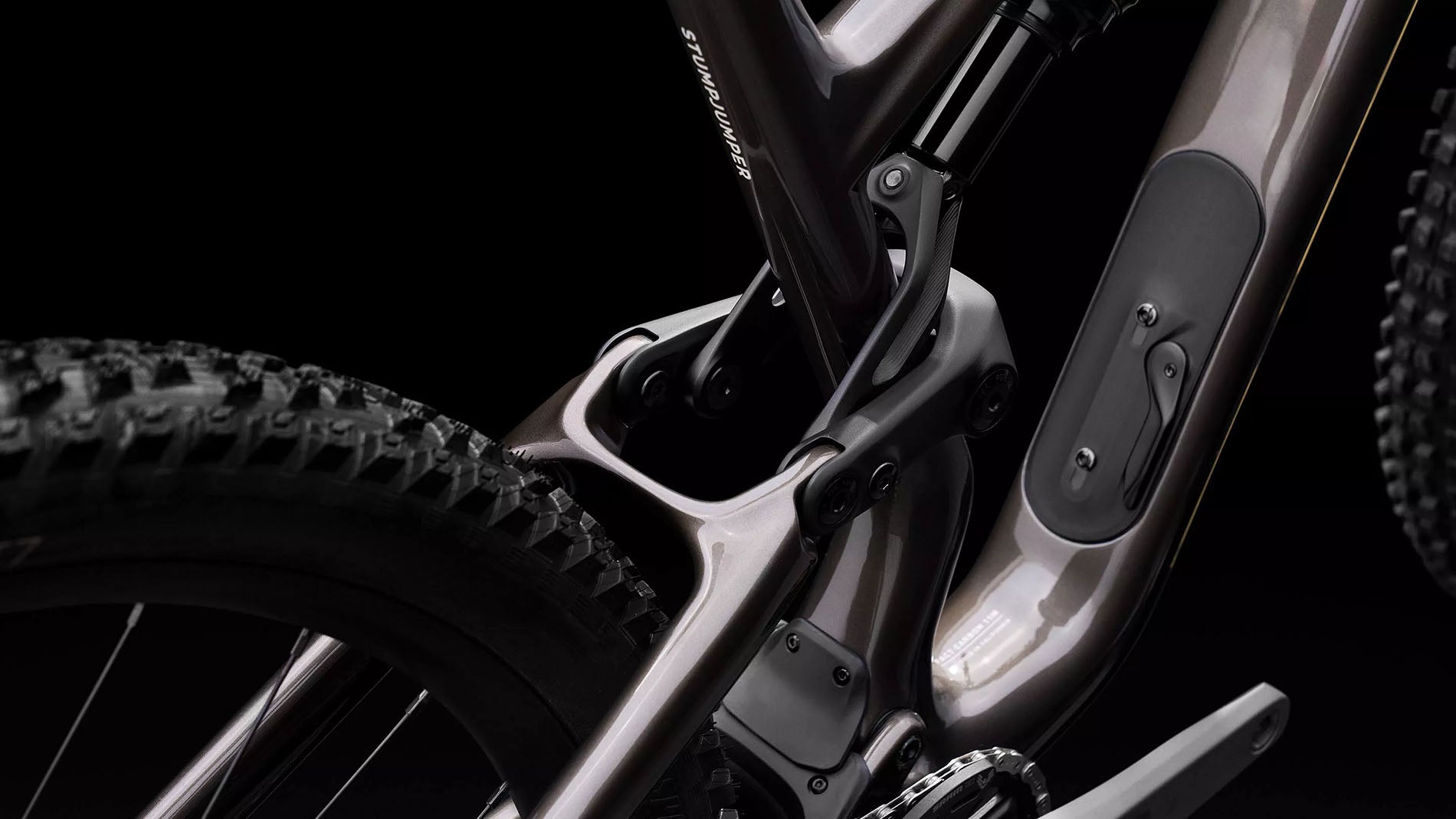 Specialized Stumpjumper 15 Comp Satin Burnt Gold/ Gunmetal, studio suspension detail view