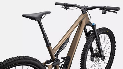 Specialized Stumpjumper 15 Comp Satin Burnt Gold/ Gunmetal, studio cockpit view
